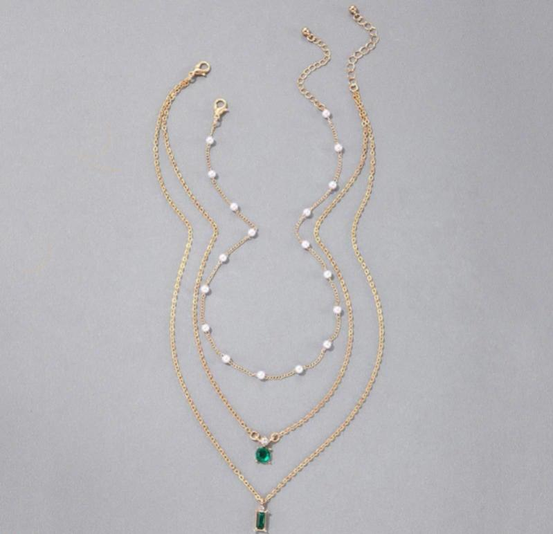 Green Stone & White Pearl Pendant – Gold Plated Alloy Jewelry